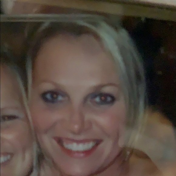 Meet your Posher, Karen - Picture 1 of 1